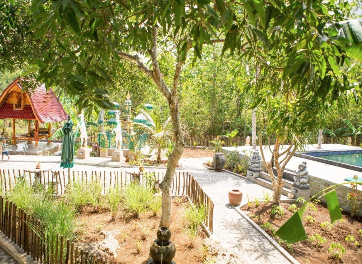 Kubu Reot Taman Asri Villa Batumadeg Exterior foto